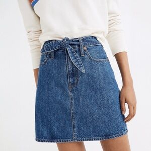 Madewell Rigid Denim Straight Mini Skirt in Haydel Wash: Tie-Waist Edition